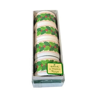 Hallmark Christmas Napkin Rings Set of 4 Holly Berry Original Box Made in USA